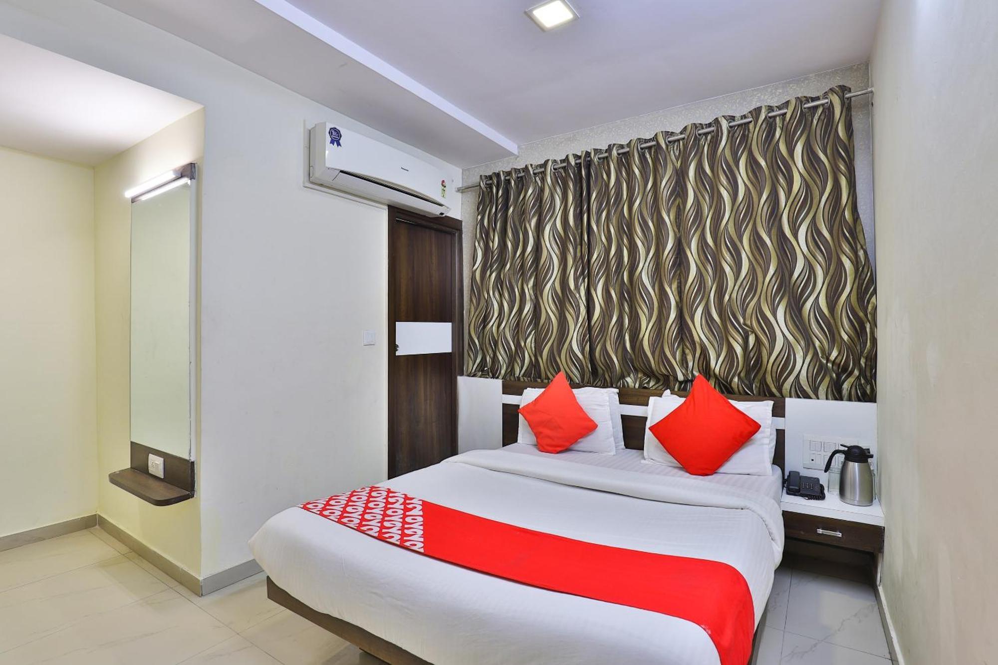 Hotel O Sri Balaji Residency 아흐메다바드 외부 사진