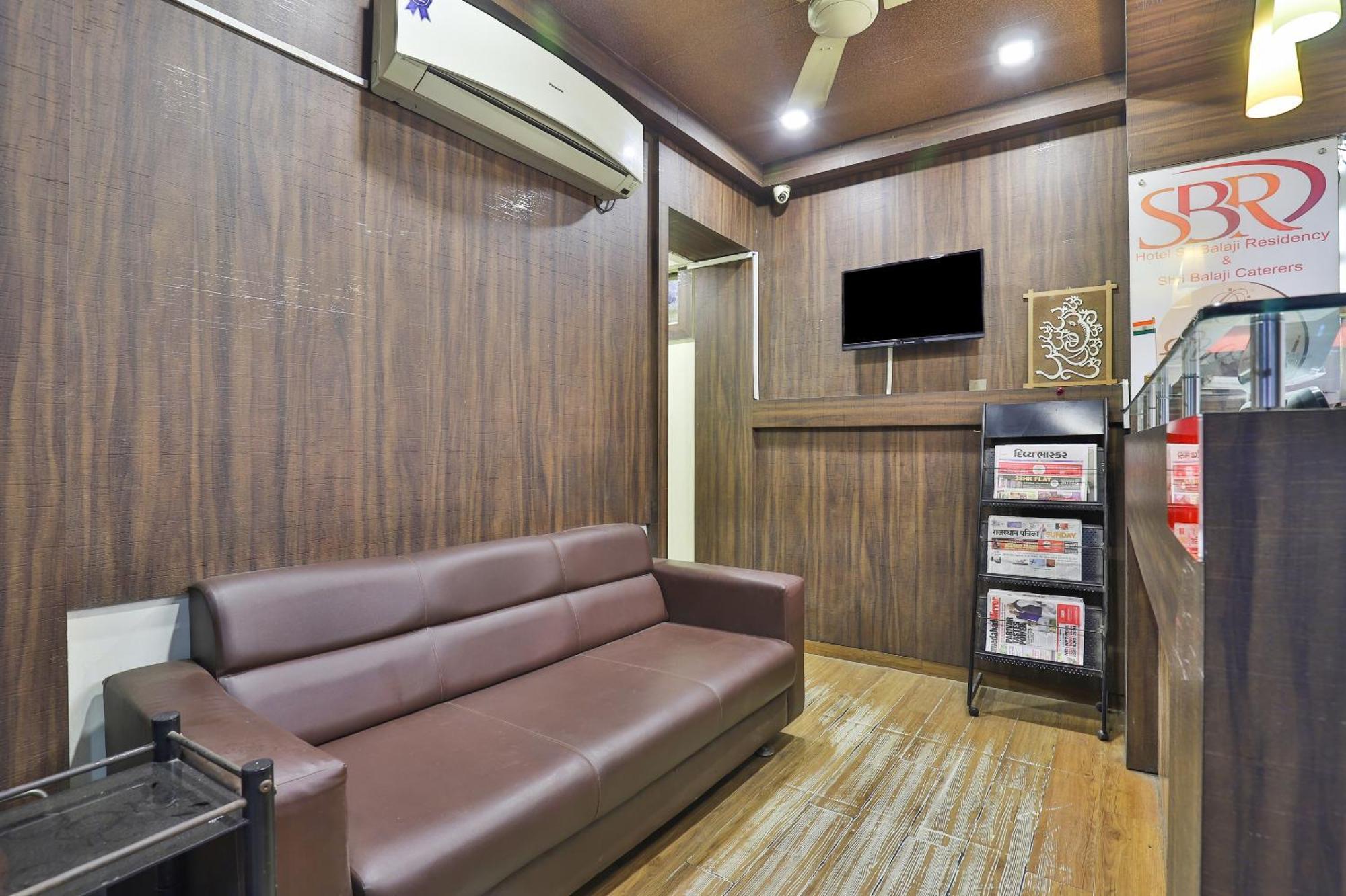 Hotel O Sri Balaji Residency 아흐메다바드 외부 사진
