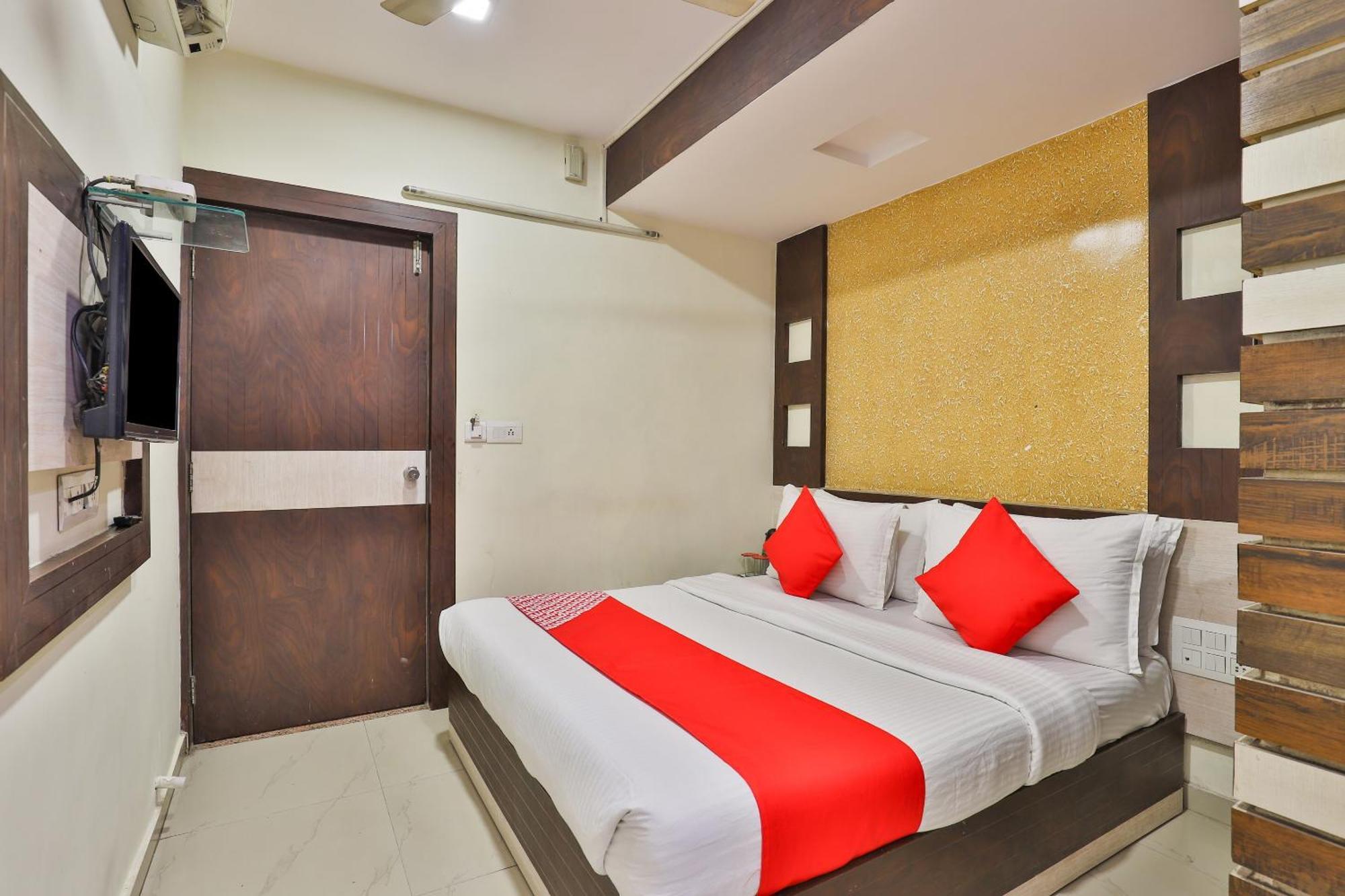 Hotel O Sri Balaji Residency 아흐메다바드 외부 사진