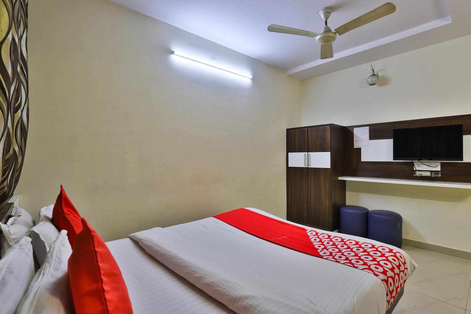 Hotel O Sri Balaji Residency 아흐메다바드 외부 사진